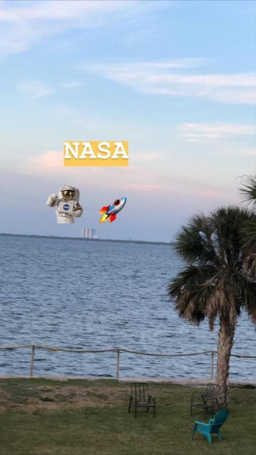 Nasa Waterfront Dolphin Suite Titusville Exterior foto